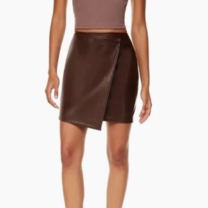 Aritzia faux leather skirt